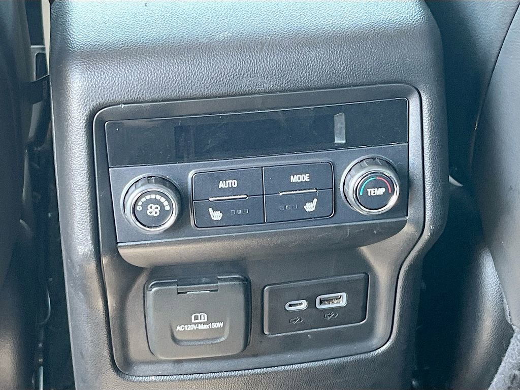 Used 2022 GMC Acadia Denali w/ Black Diamond Edition image 27