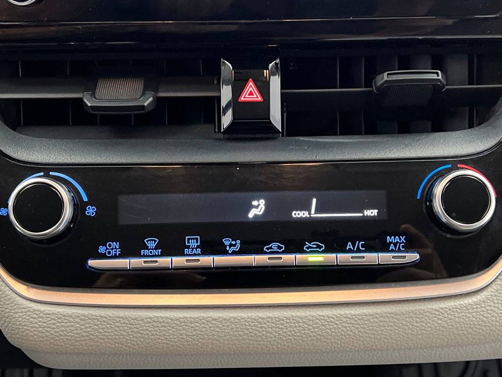 Used 2020 Toyota Corolla L image 41