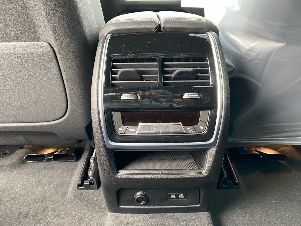 New 2026 BMW X5 xDrive40i w/ Executive Package image 8