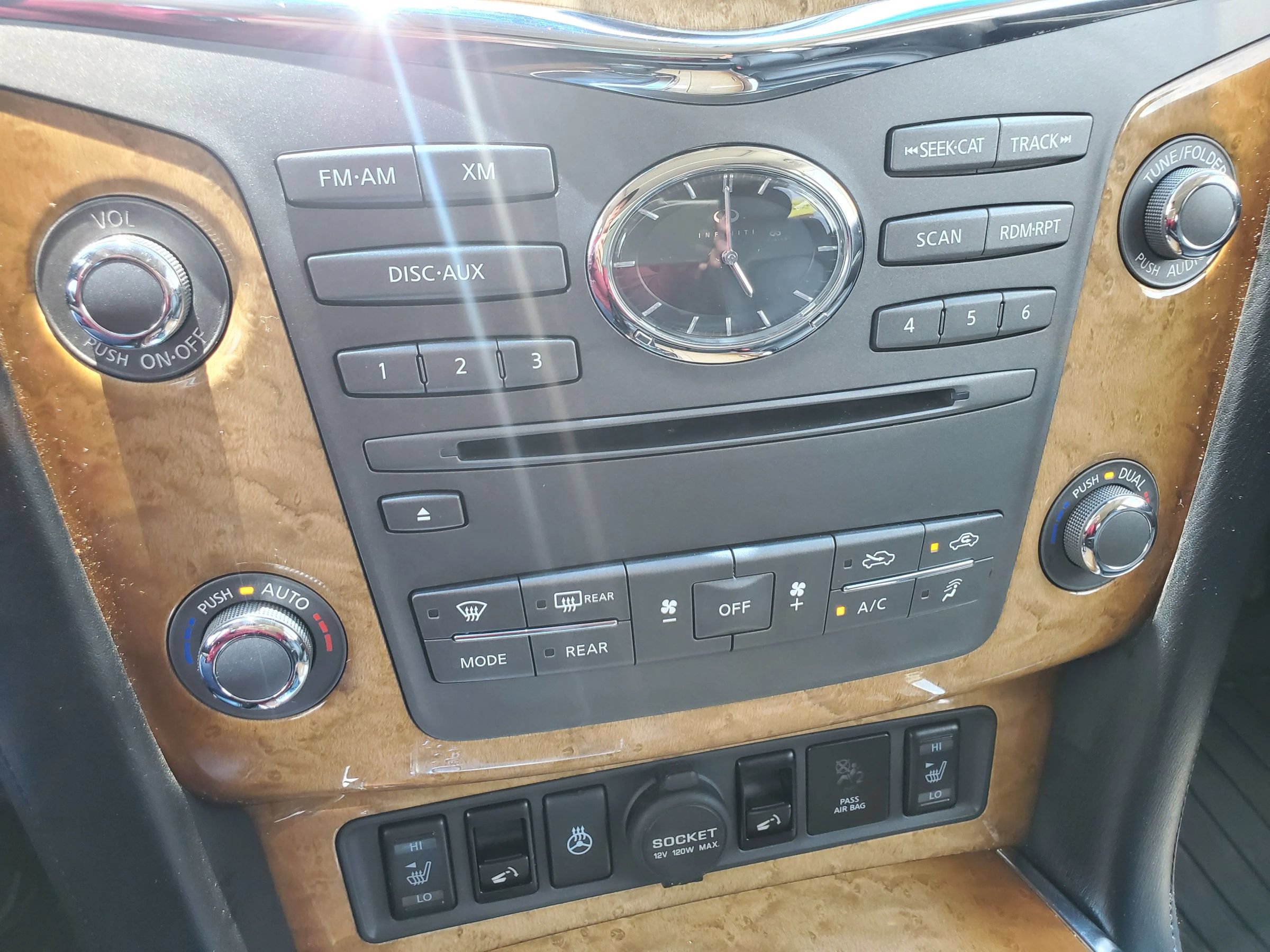 Used 2014 INFINITI QX80 4WD w/ Theater Package image 61