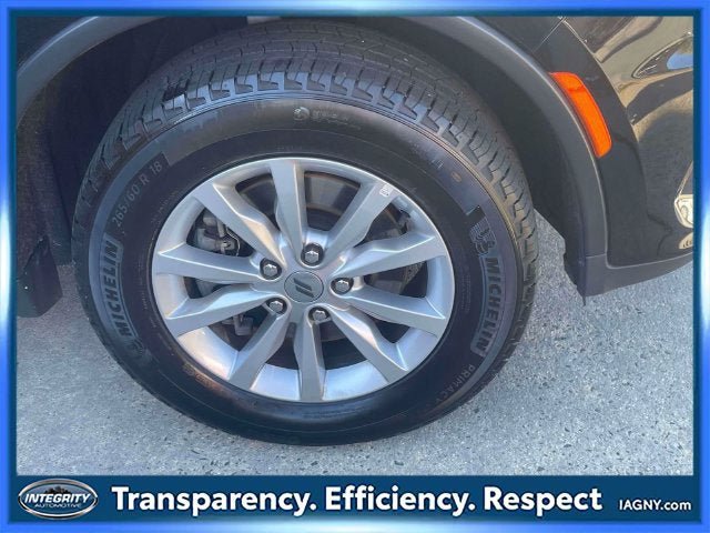 Used 2023 Dodge Durango SXT AWD/4WD image 9