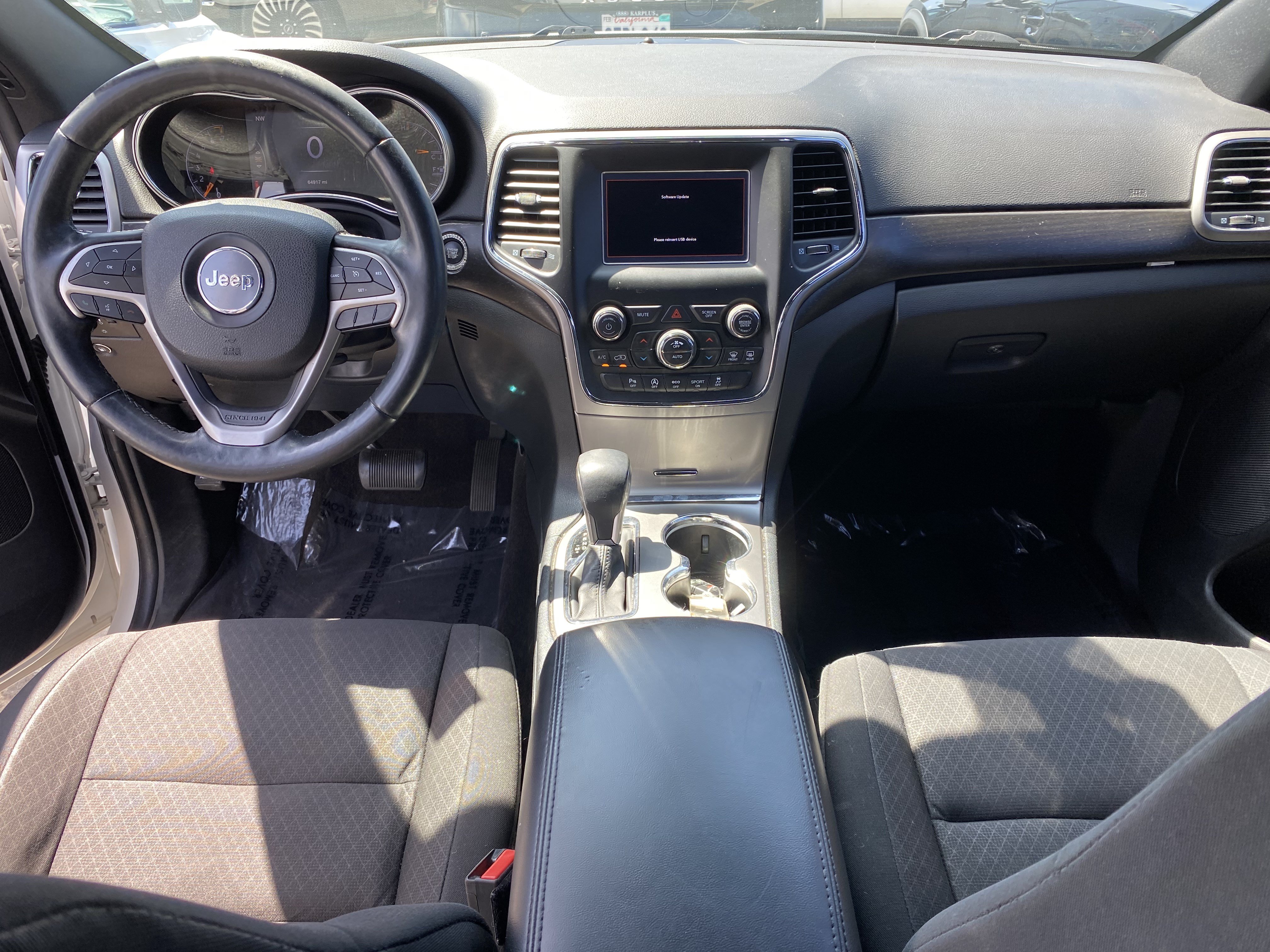 Used 2018 Jeep Grand Cherokee Laredo RWD image 20