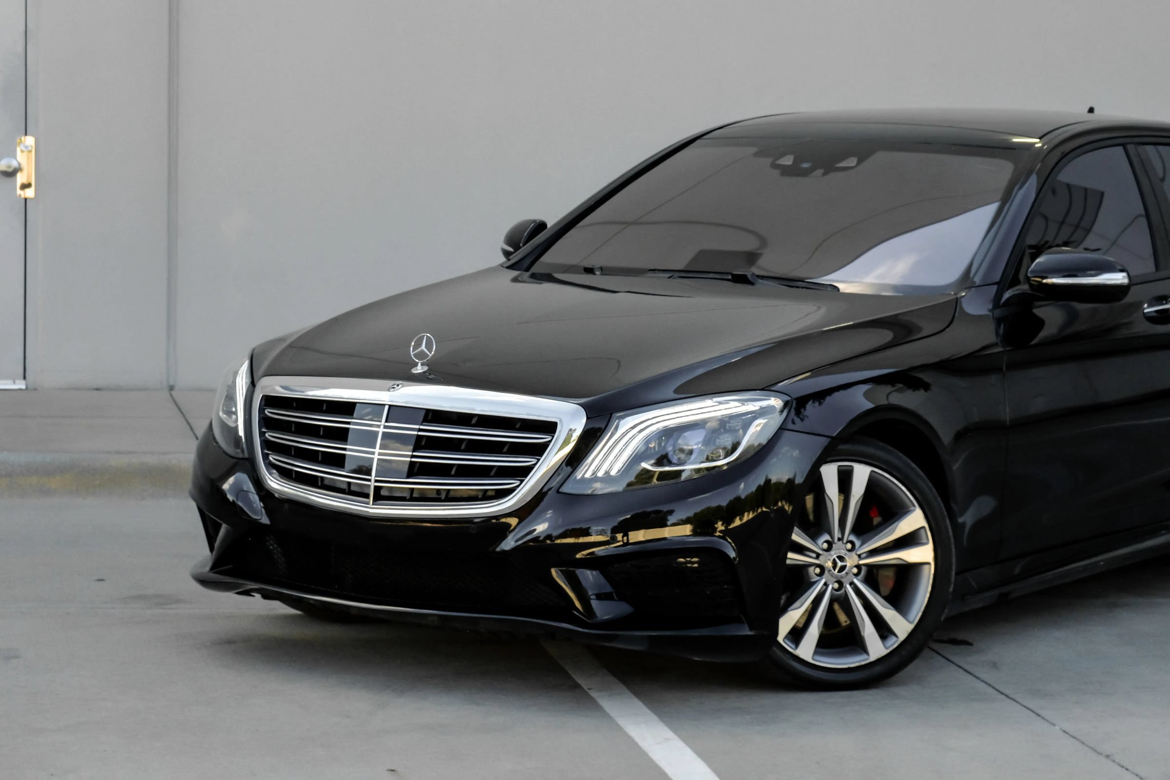 Used 2016 Mercedes-Benz S 550 4MATIC Sedan w/ Sport Package image 14