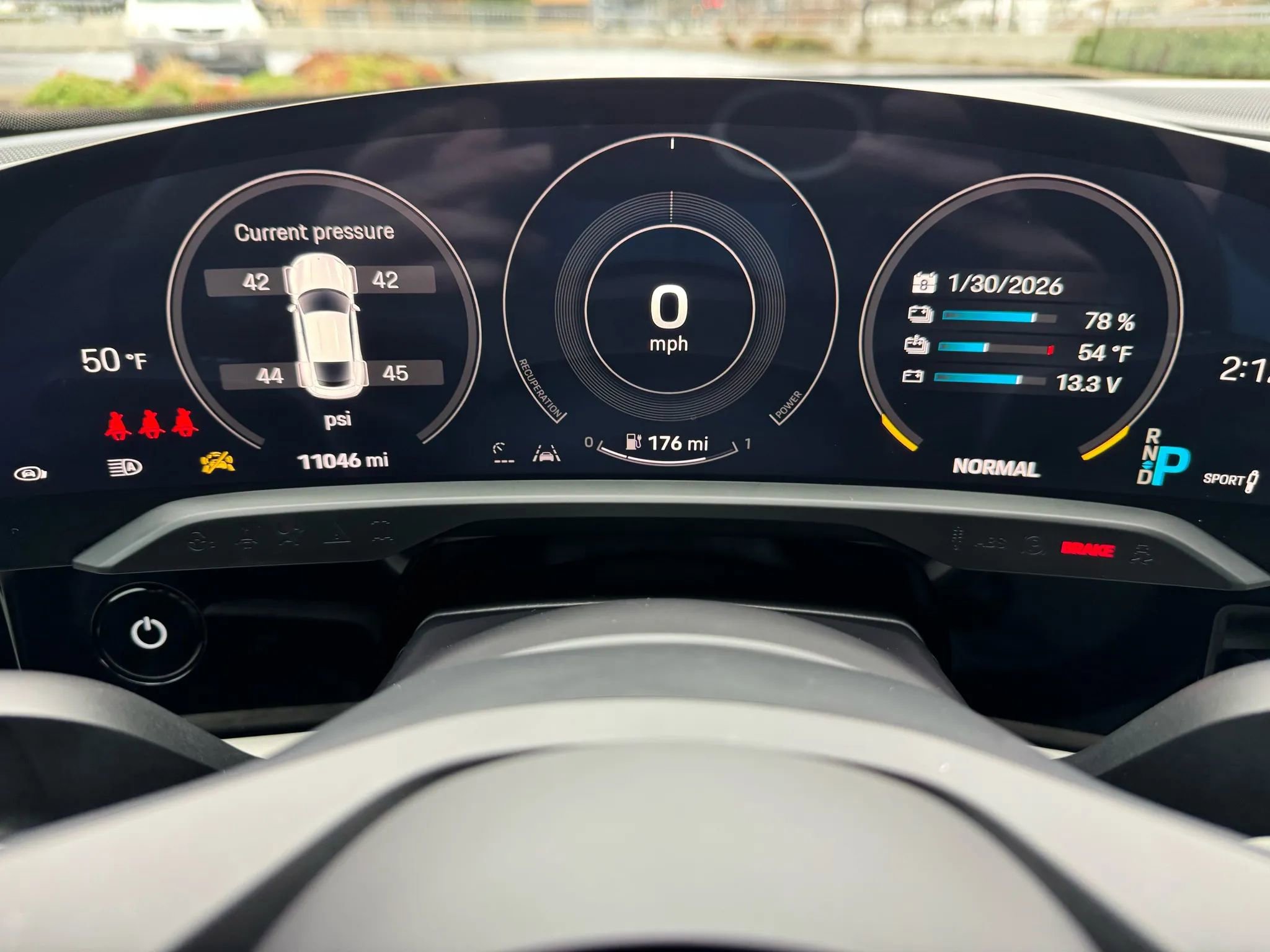 Used 2020 Porsche Taycan 4S image 34