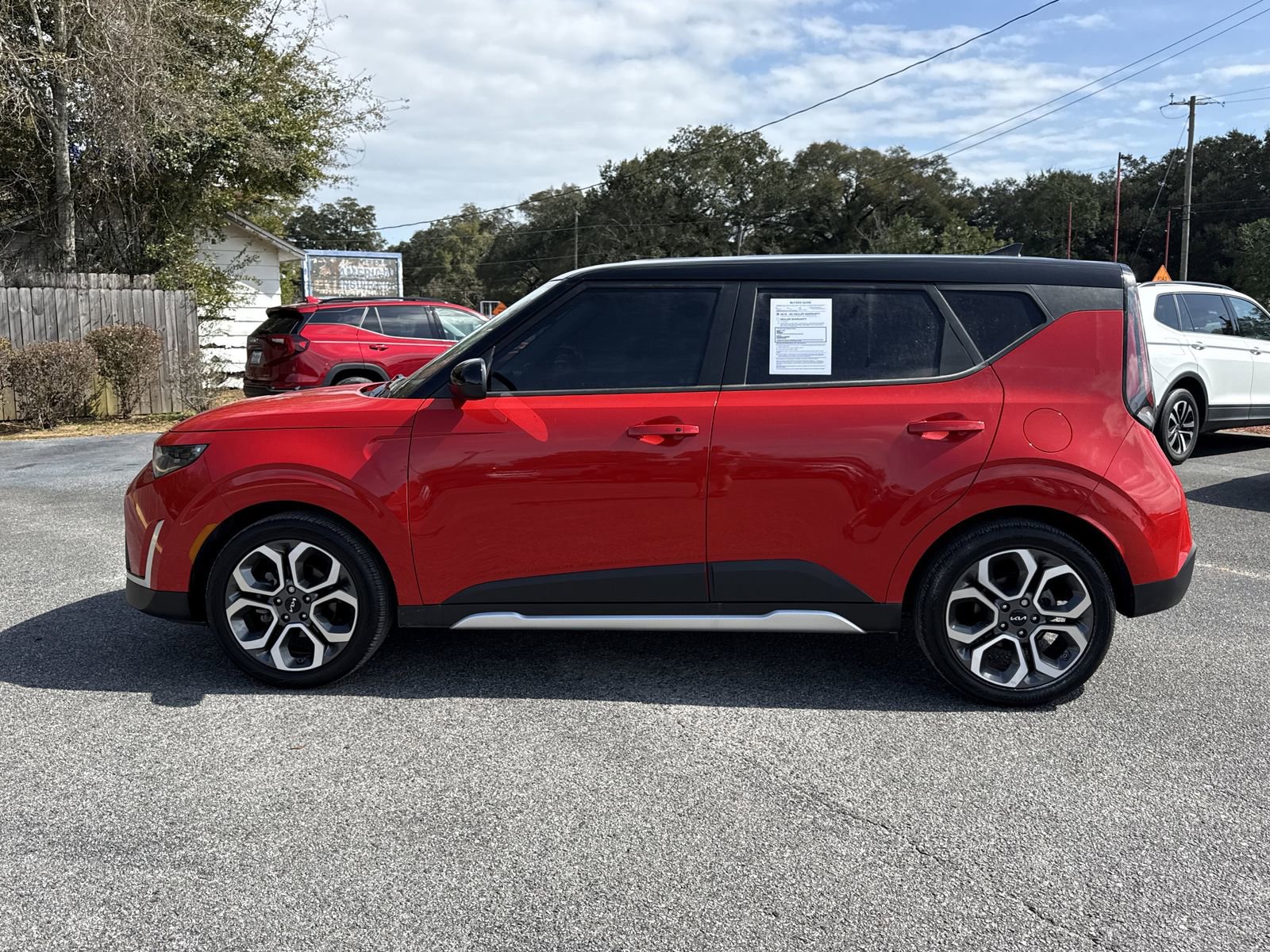 Used 2025 Kia Soul EX image 2