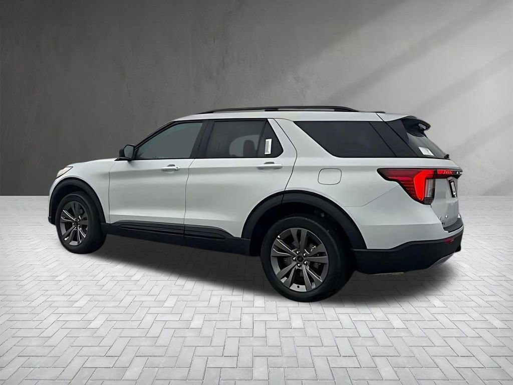 New 2026 Ford Explorer Active w/ Active Comfort Package image 5