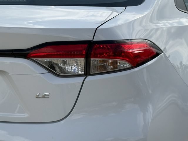 Used 2025 Toyota Corolla LE FWD image 7