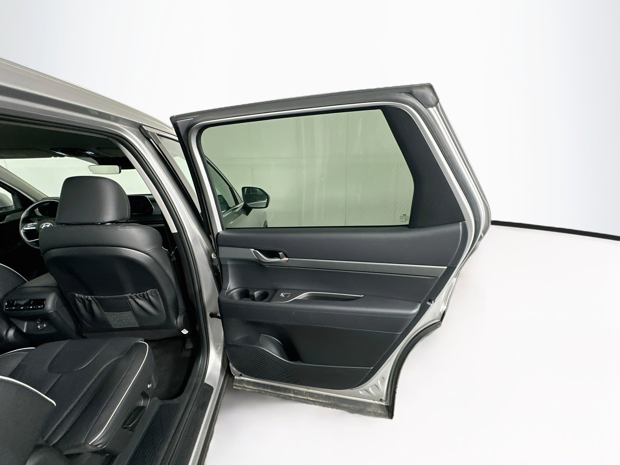 Used 2025 Hyundai Palisade SEL FWD image 32