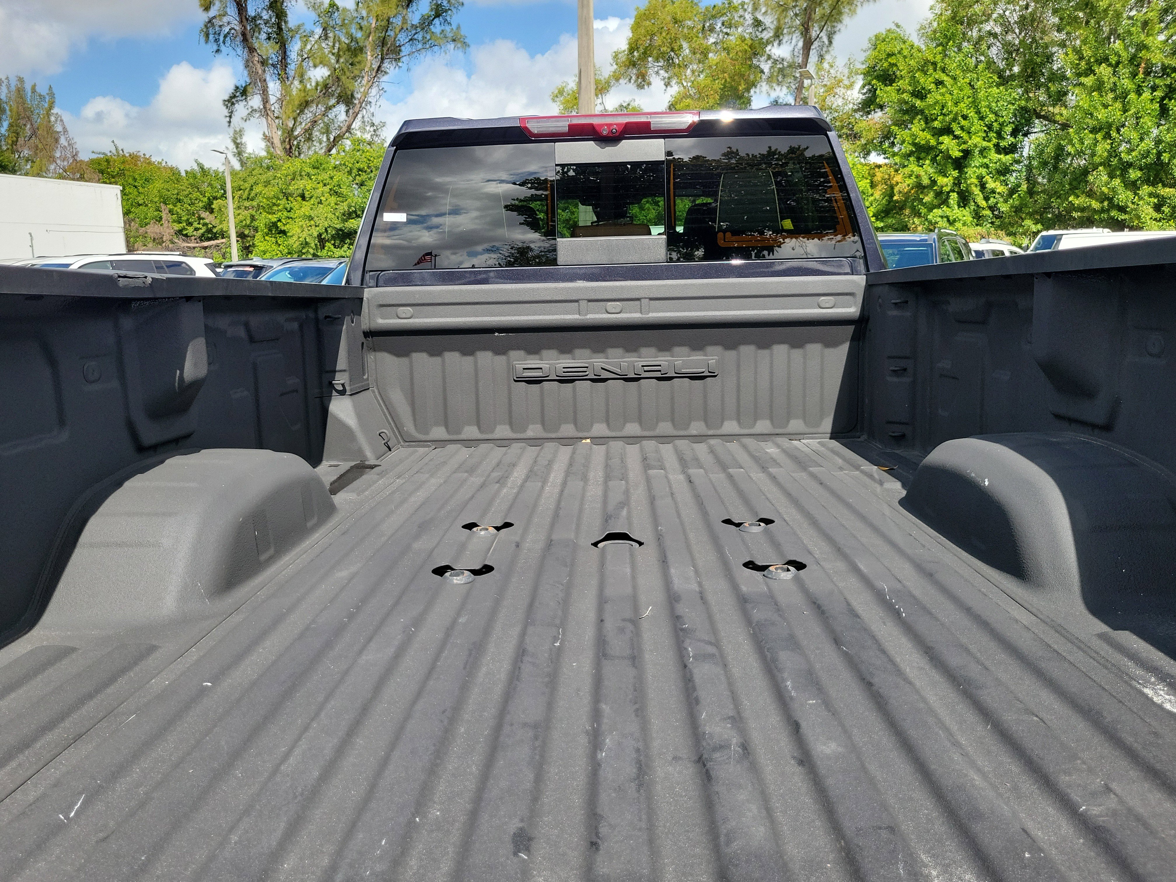 Used 2024 GMC Sierra 3500 Denali Ultimate image 27