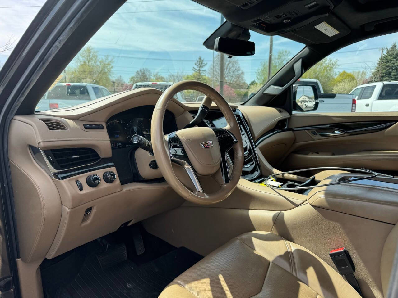 Used 2020 Cadillac Escalade ESV Platinum AWD/4WD image 11