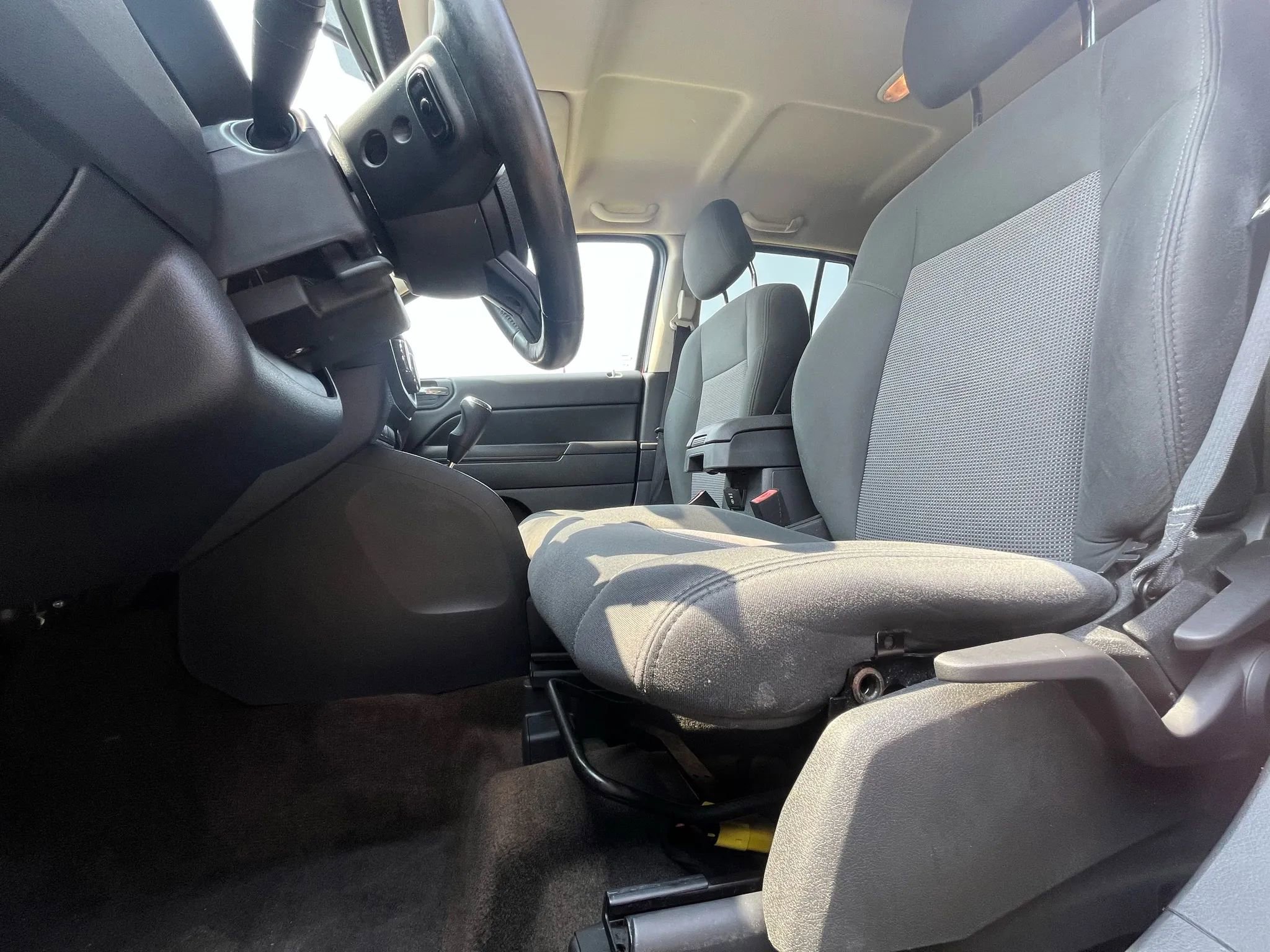 Used 2013 Jeep Compass Latitude image 16