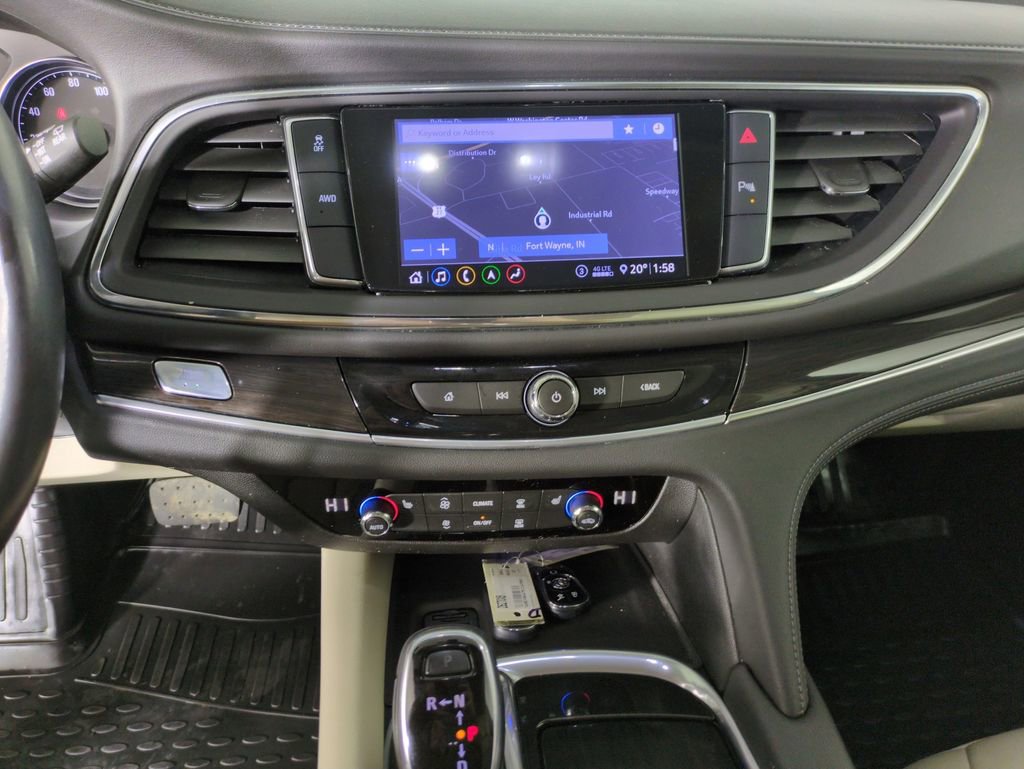 Used 2021 Buick Enclave Essence w/ Sport Touring Edition image 21