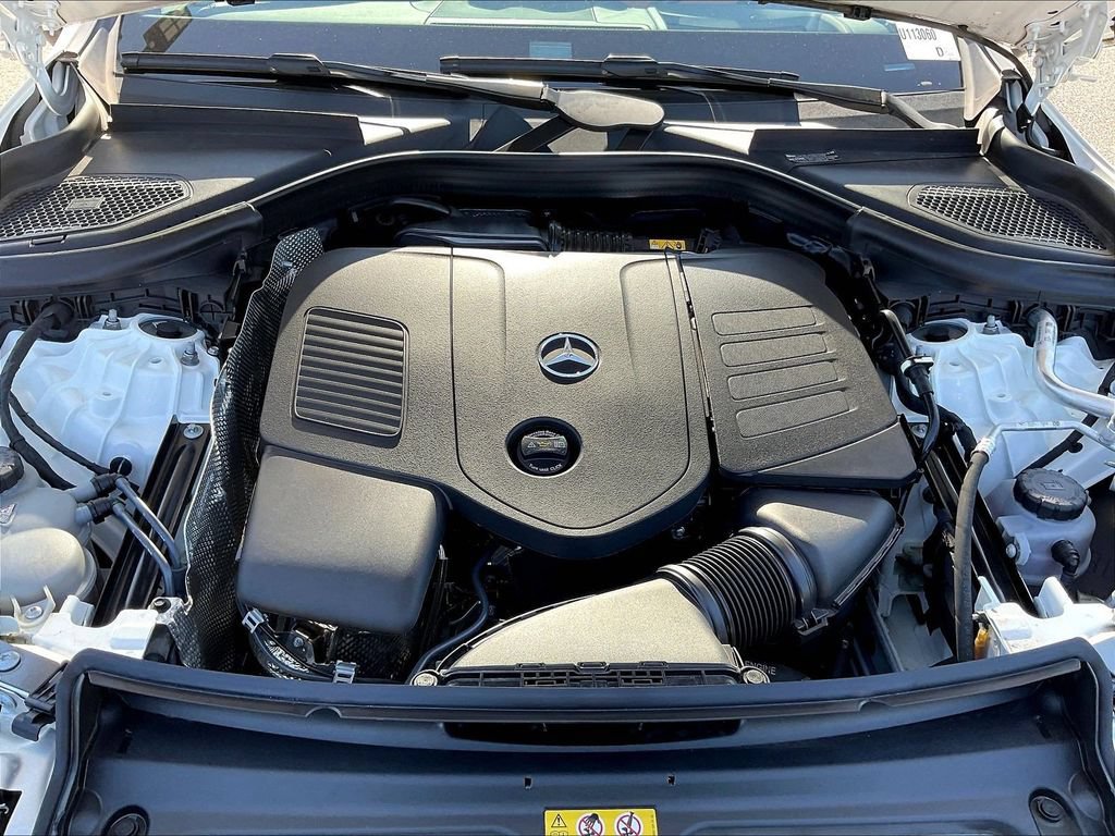 Used 2024 Mercedes-Benz GLC 300 4MATIC image 32