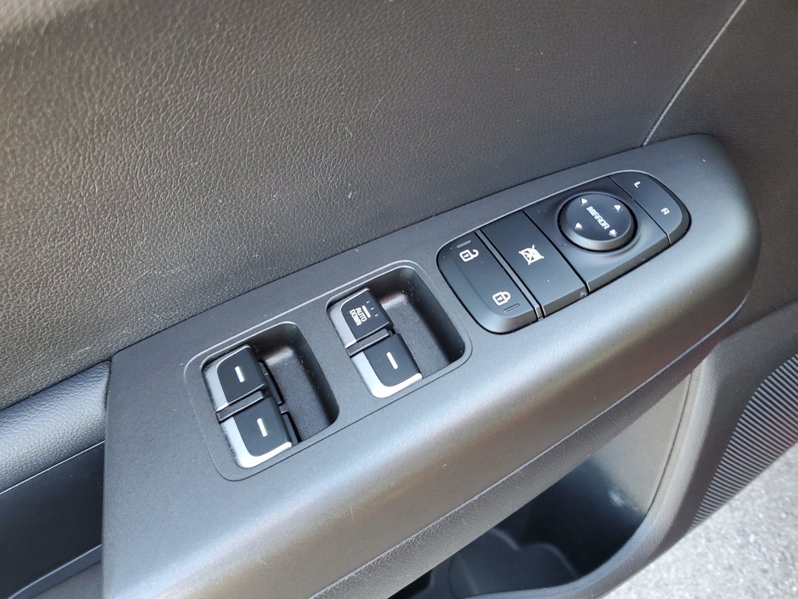 Used 2021 Kia Sportage LX FWD image 20