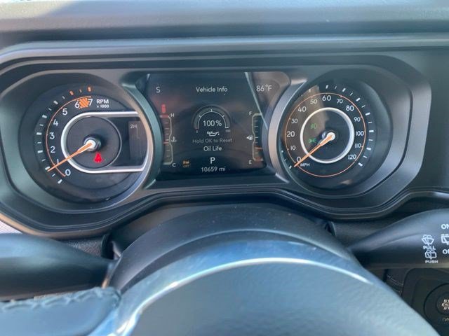 Certified 2025 Jeep Wrangler Unlimited Sahara AWD/4WD image 17