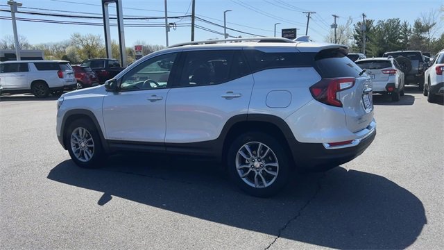 Certified 2022 GMC Terrain SLT image 6