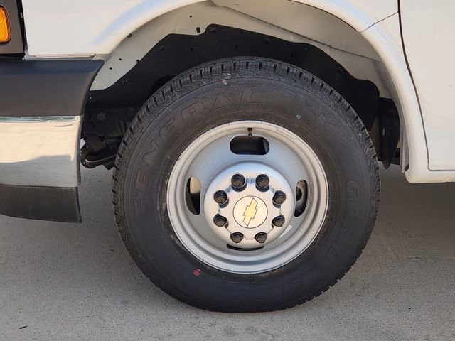 New 2026 Chevrolet Express 3500 w/ Power Convenience Package RWD image 11