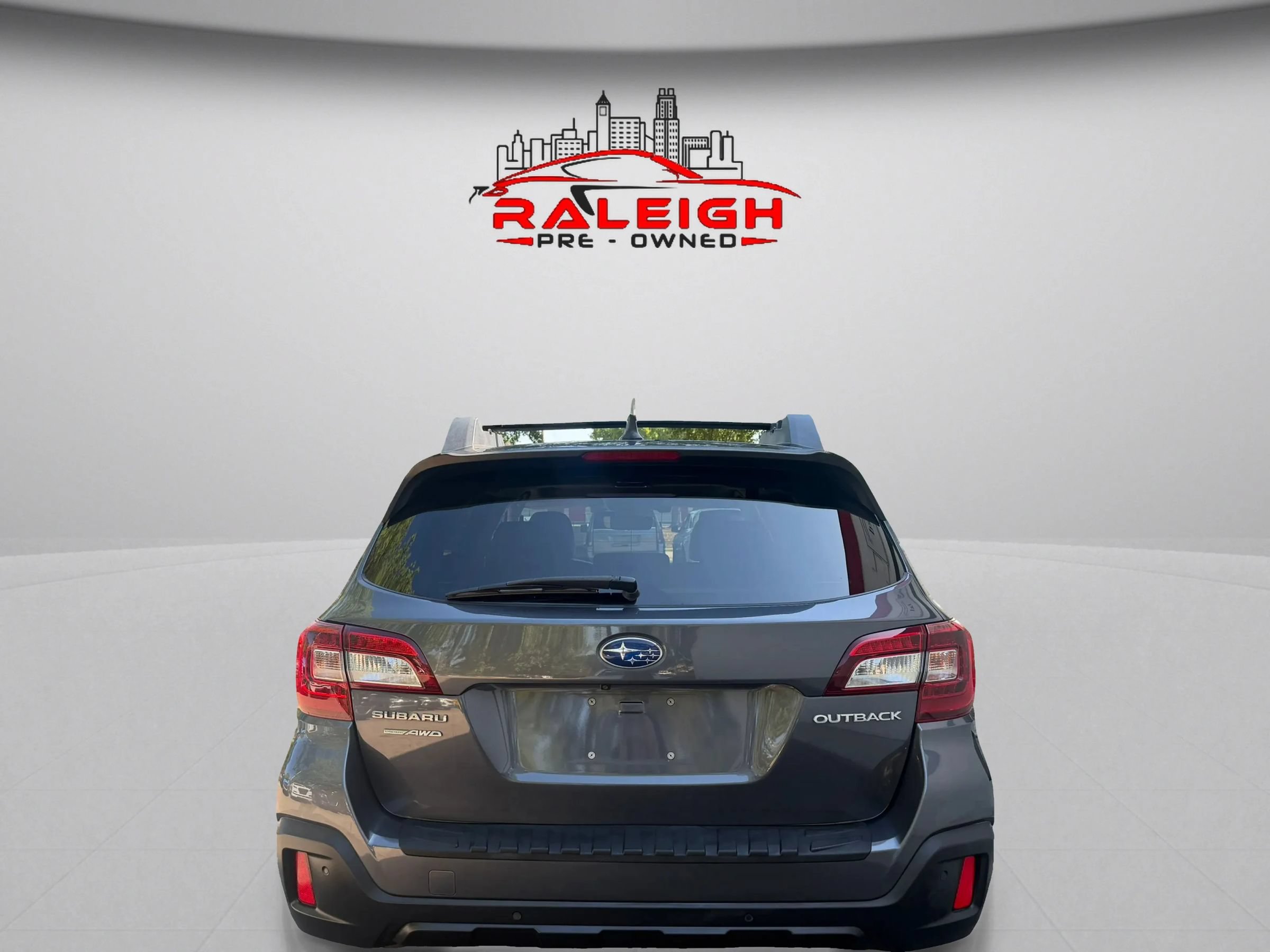 Used 2019 Subaru Outback 2.5i Limited AWD/4WD image 6