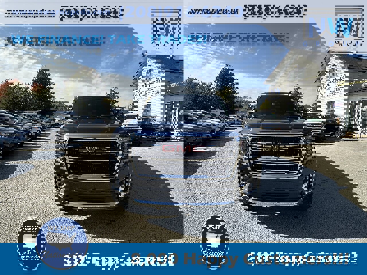 Used 2023 GMC Yukon SLT image 2