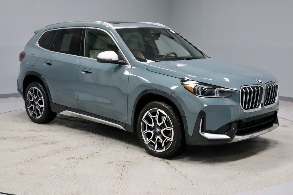 Used 2023 BMW X1 xDrive28i w/ Premium Package image 2