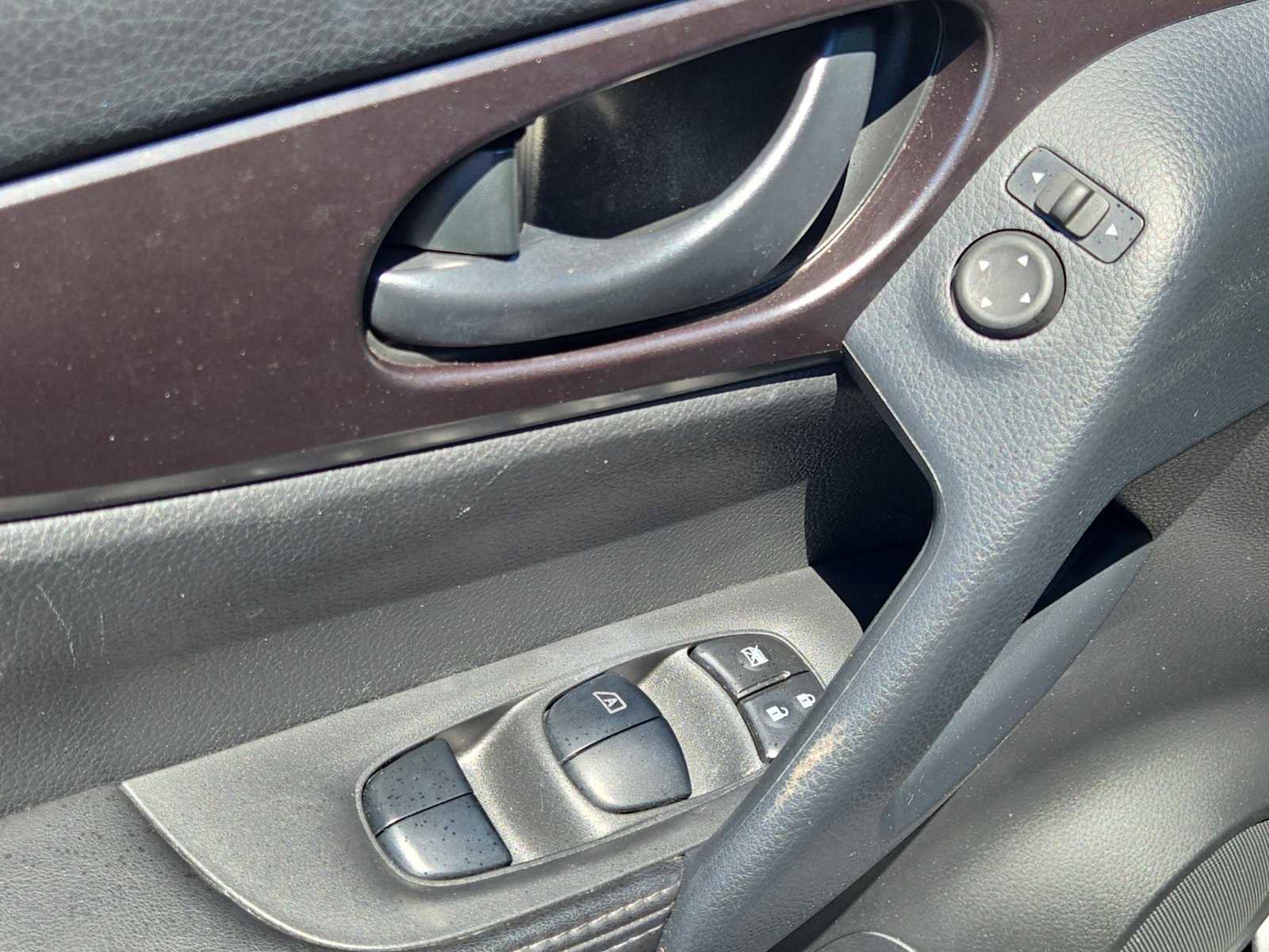 Used 2022 Nissan Rogue Sport S image 20