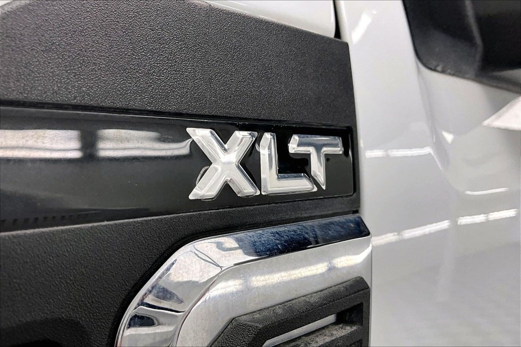 Certified 2025 Ford F350 XLT w/ FX4 Off-Road Package AWD/4WD image 8