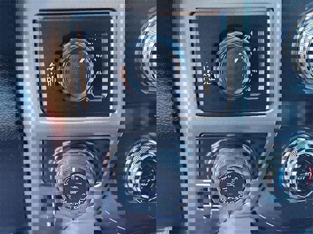 Used 2019 Ford F150 Platinum w/ Equipment Group 701A Luxury image 20