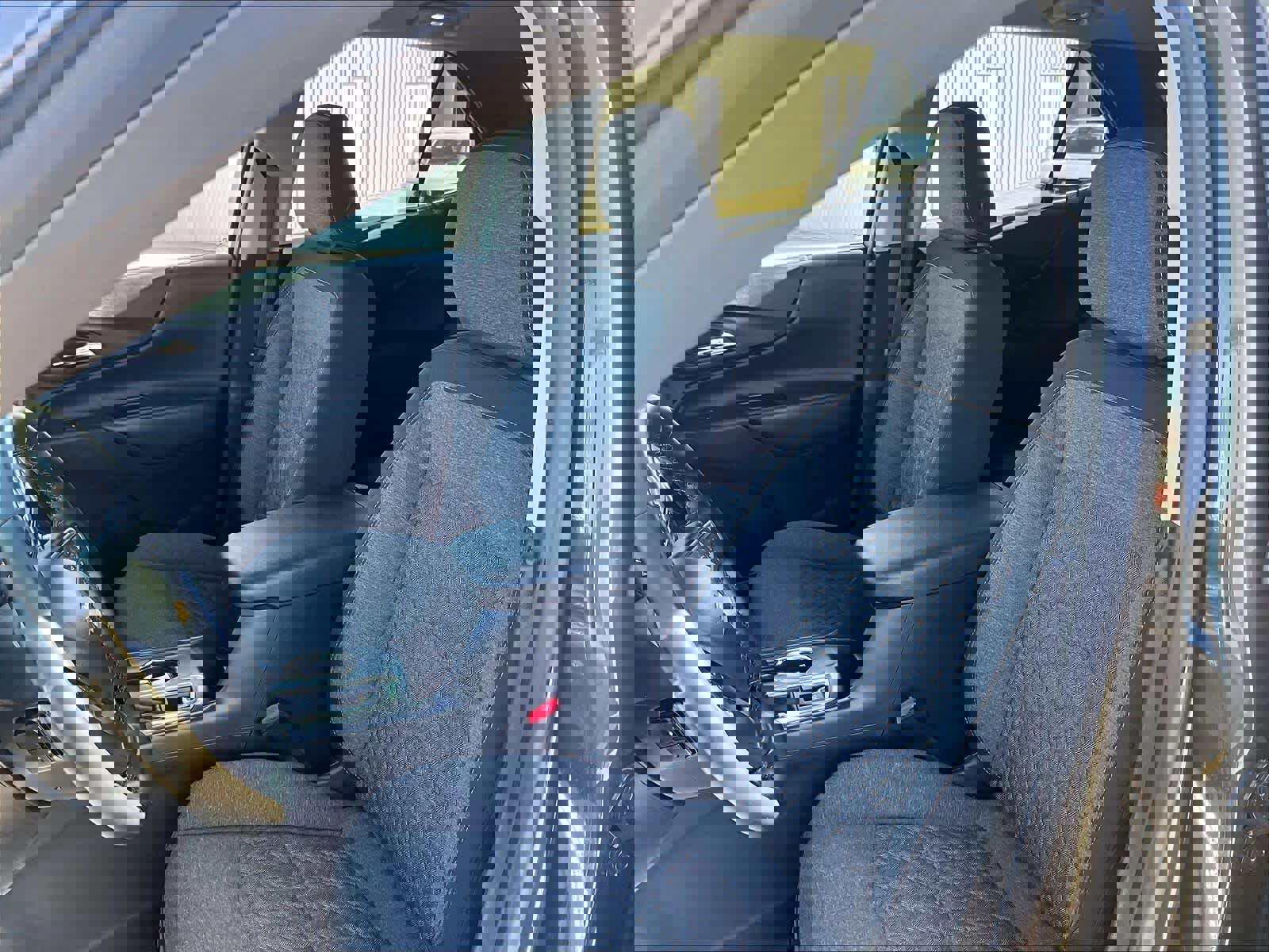 Used 2023 Chevrolet Equinox LT image 10