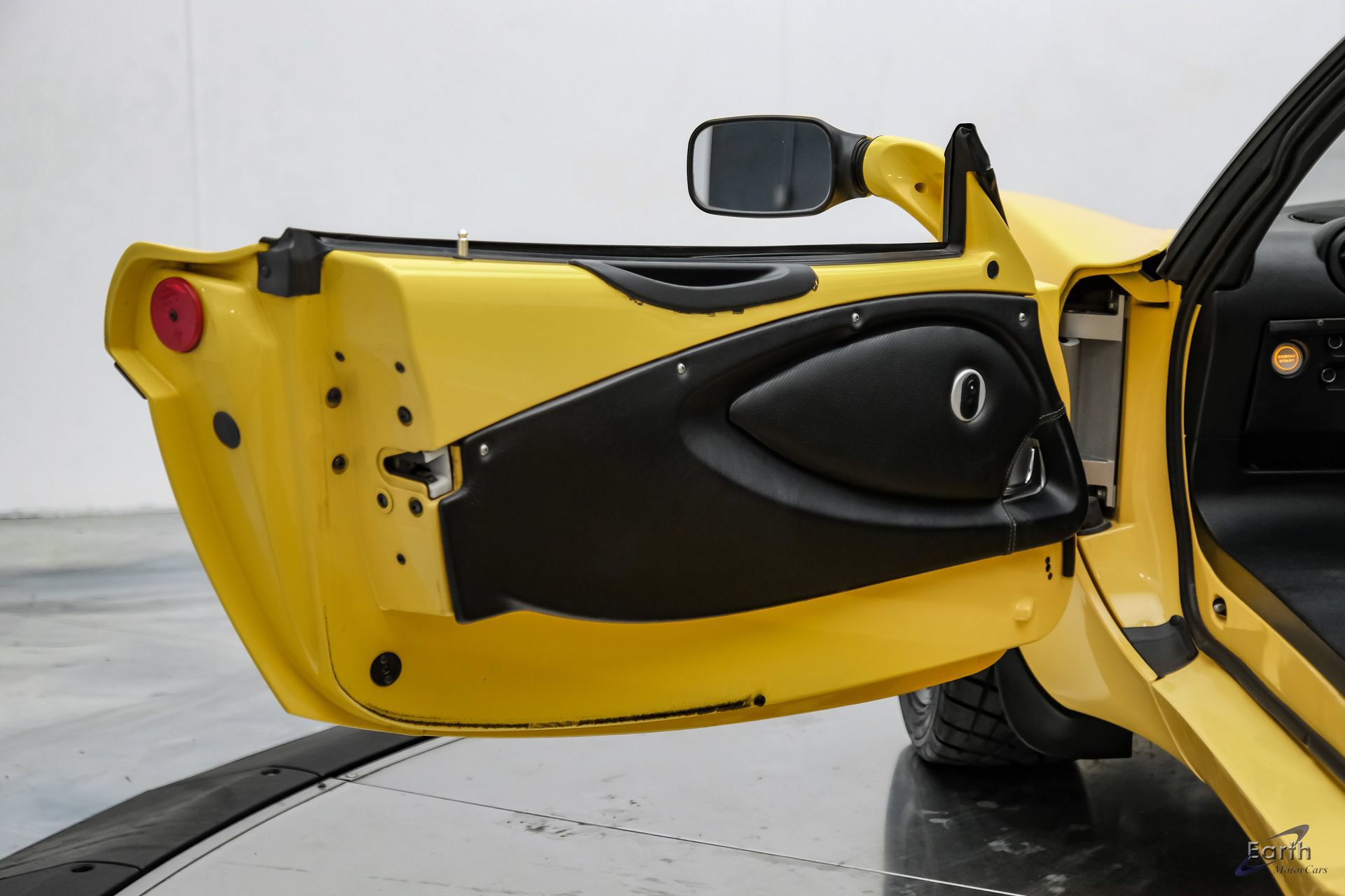 Used 2005 Lotus Elise RWD image 78