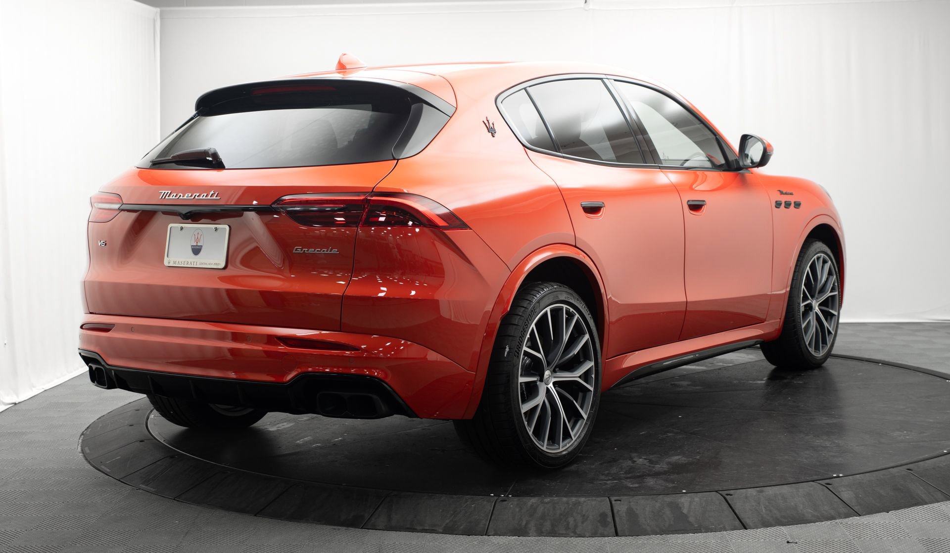 New 2026 Maserati Grecale Modena AWD/4WD image 3