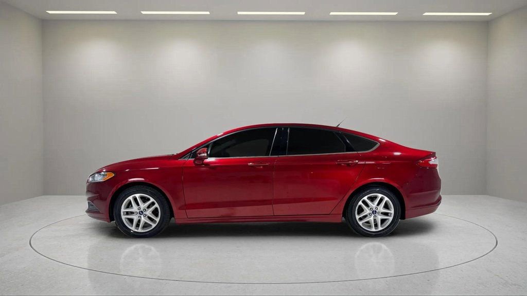 Used 2016 Ford Fusion SE image 14