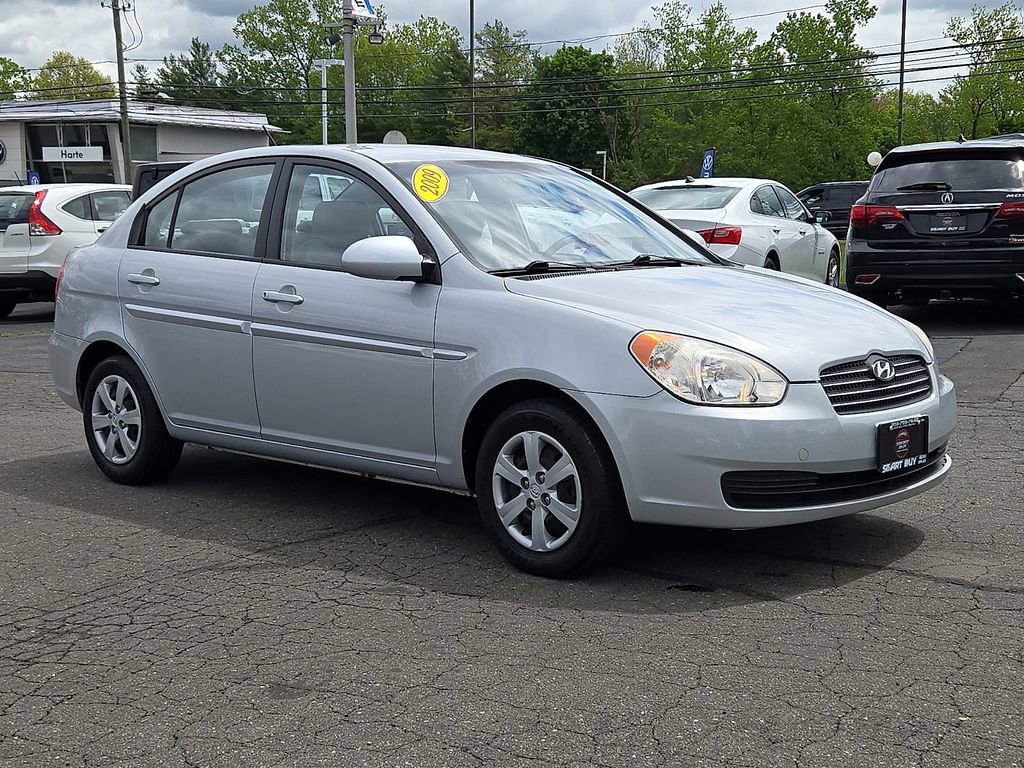 Used 2009 Hyundai Accent GLS w/ Popular Equipment Pkg 5 FWD image 4
