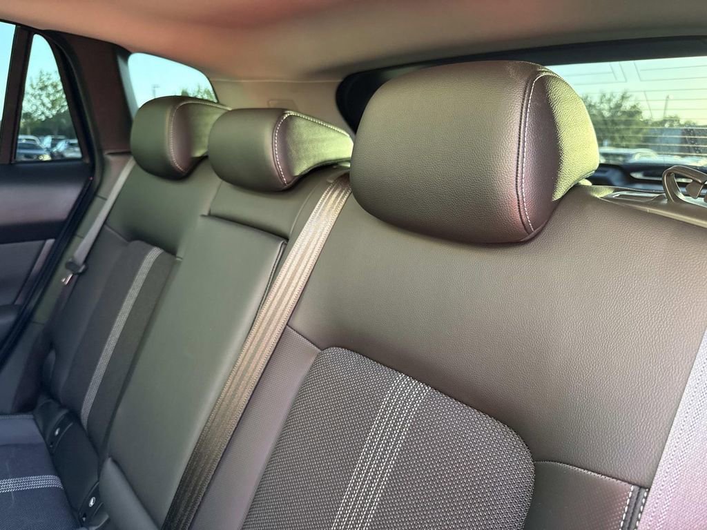 Certified 2025 MAZDA CX-50 AWD 2.5 S w/ Premium Package image 18