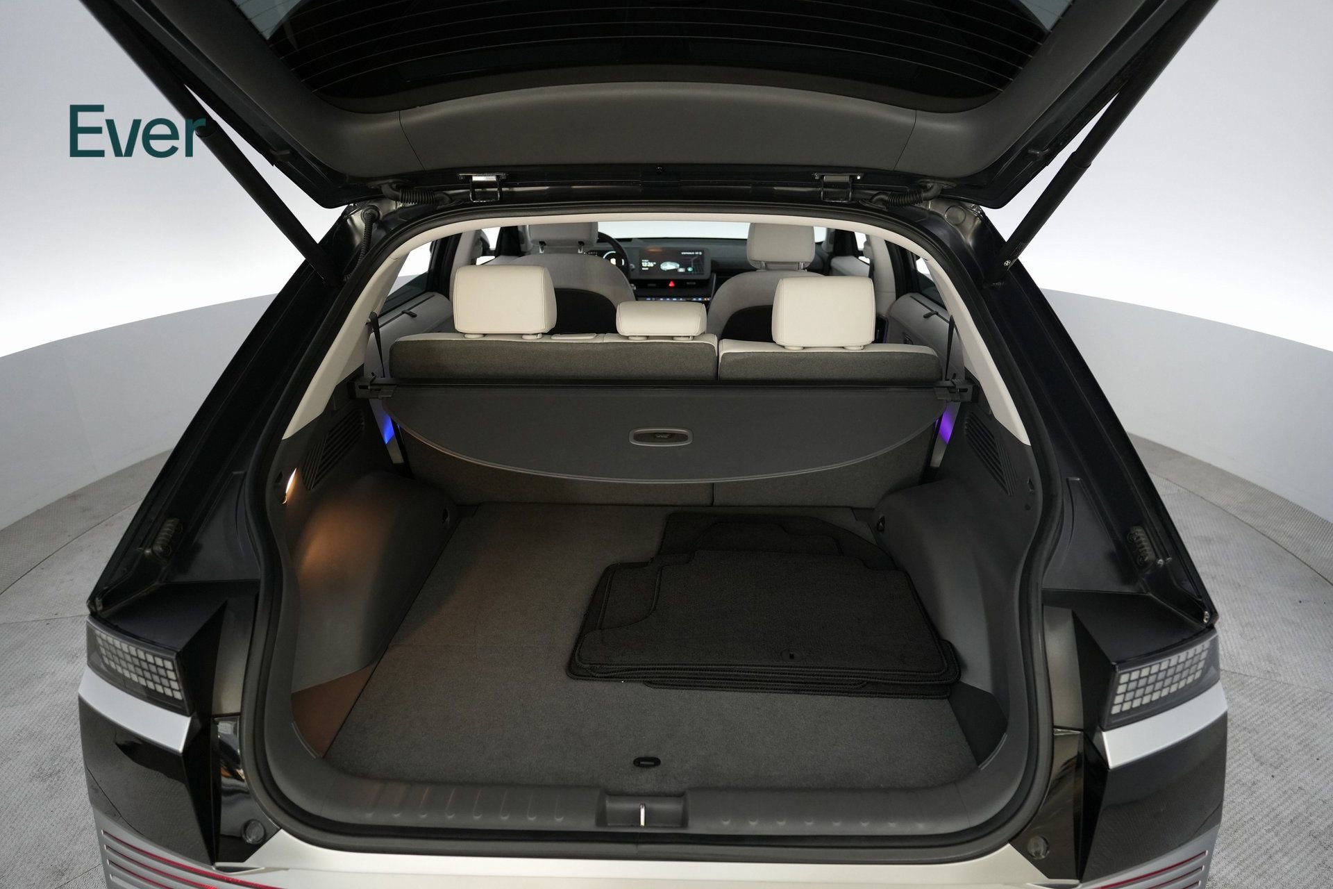 Used 2024 Hyundai Ioniq 5 Limited image 23