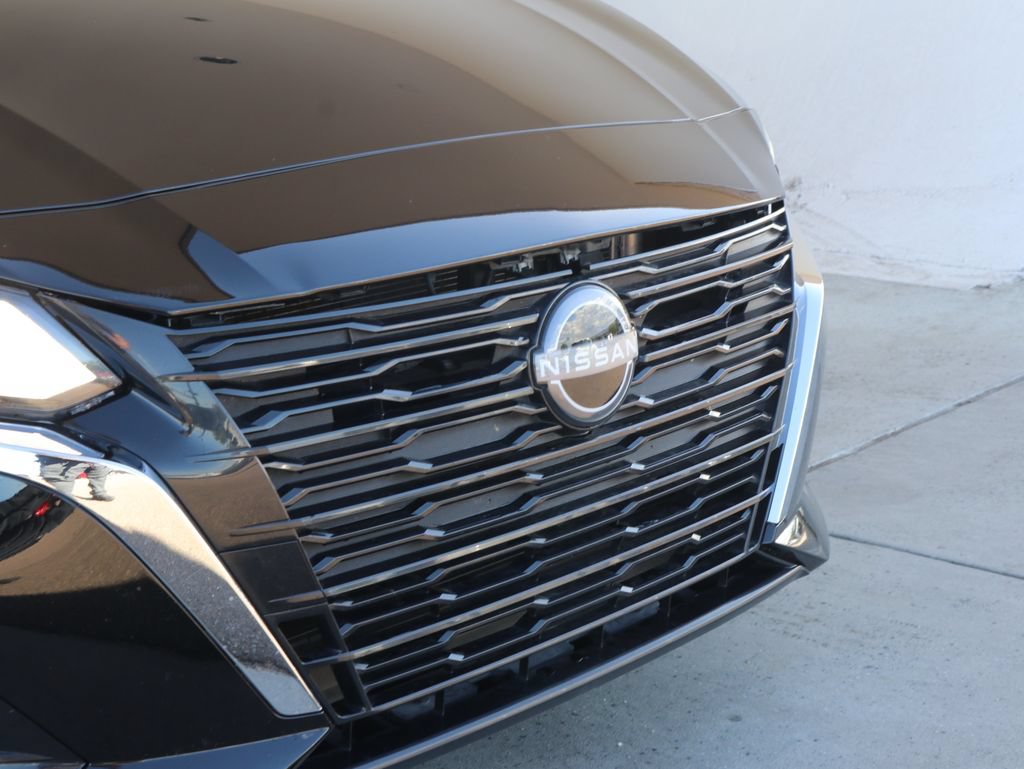 Used 2025 Nissan Altima 2.5 SL AWD/4WD image 55