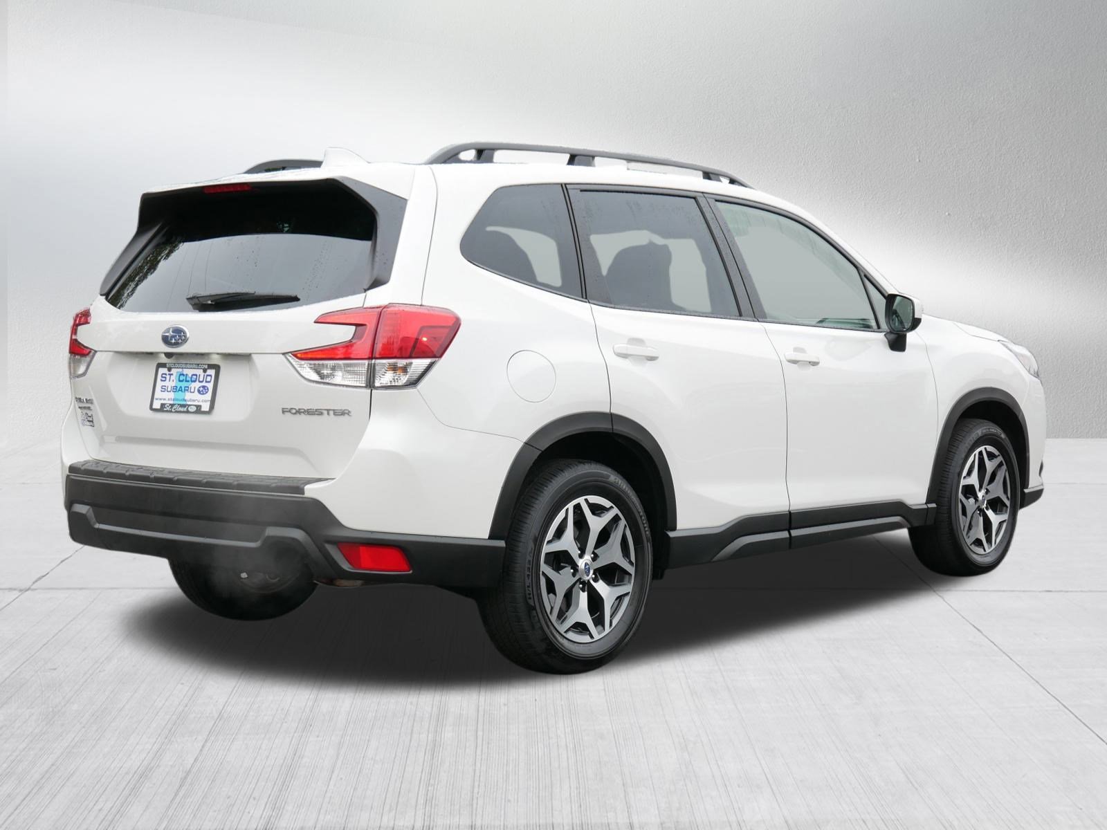 Certified 2023 Subaru Forester Premium image 7