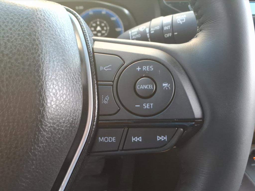 Used 2023 Toyota Venza Limited image 30