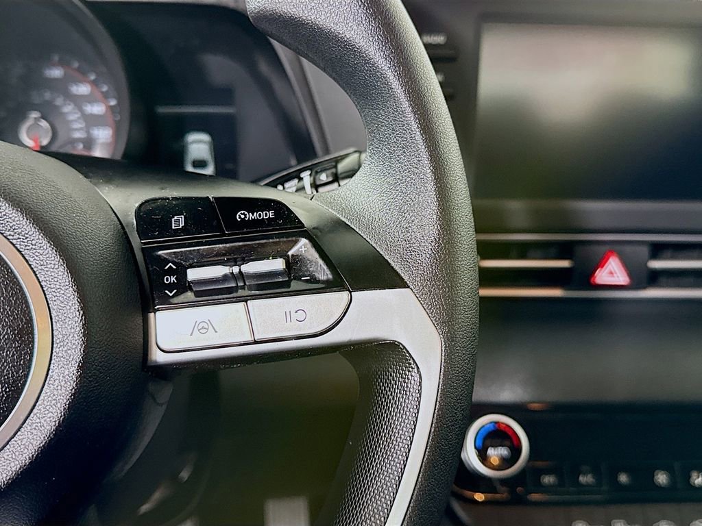 Certified 2021 Hyundai Elantra SEL image 21