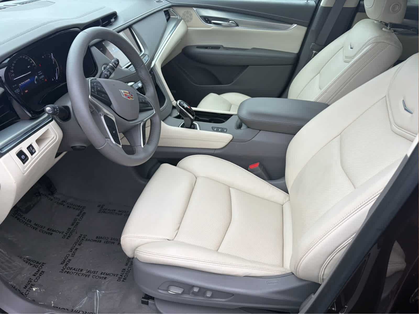 Used 2017 Cadillac XT5 Luxury AWD/4WD image 9