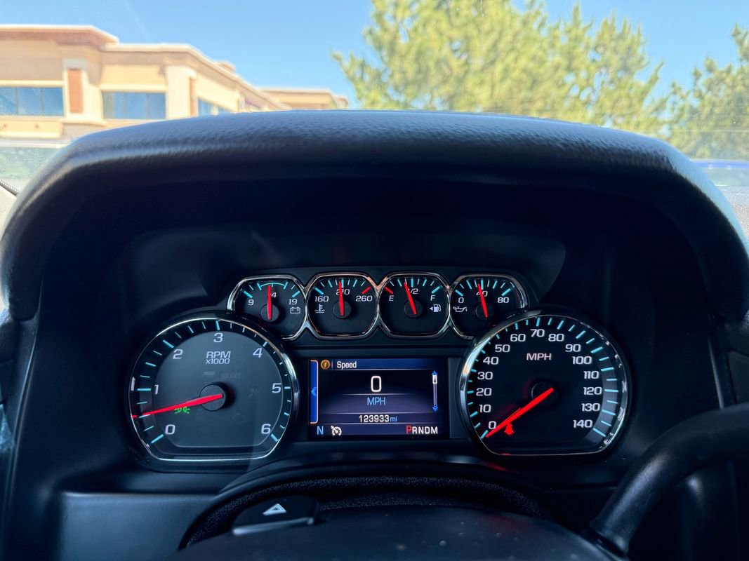 Used 2015 Chevrolet Tahoe LT w/ Luxury Package image 39