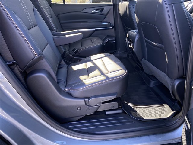 New 2026 Chevrolet Traverse High Country w/ LPO, Floor Liner Package image 35