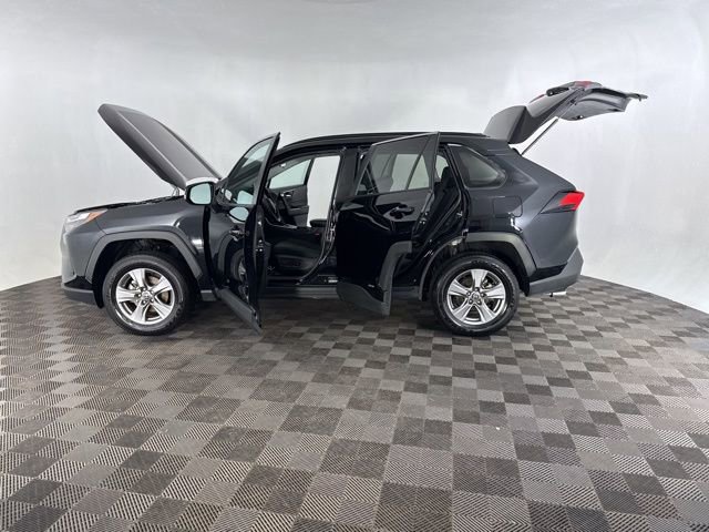 Used 2025 Toyota RAV4 XLE image 11