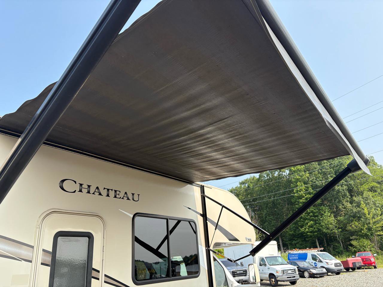 Used 2018 Ford E-450 and Econoline 450 Super Duty w/ Motorhome Prep Package RWD image 13