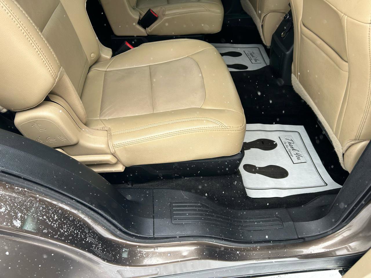 Used 2016 Ford Explorer XLT w/ Equipment Group 202A image 11