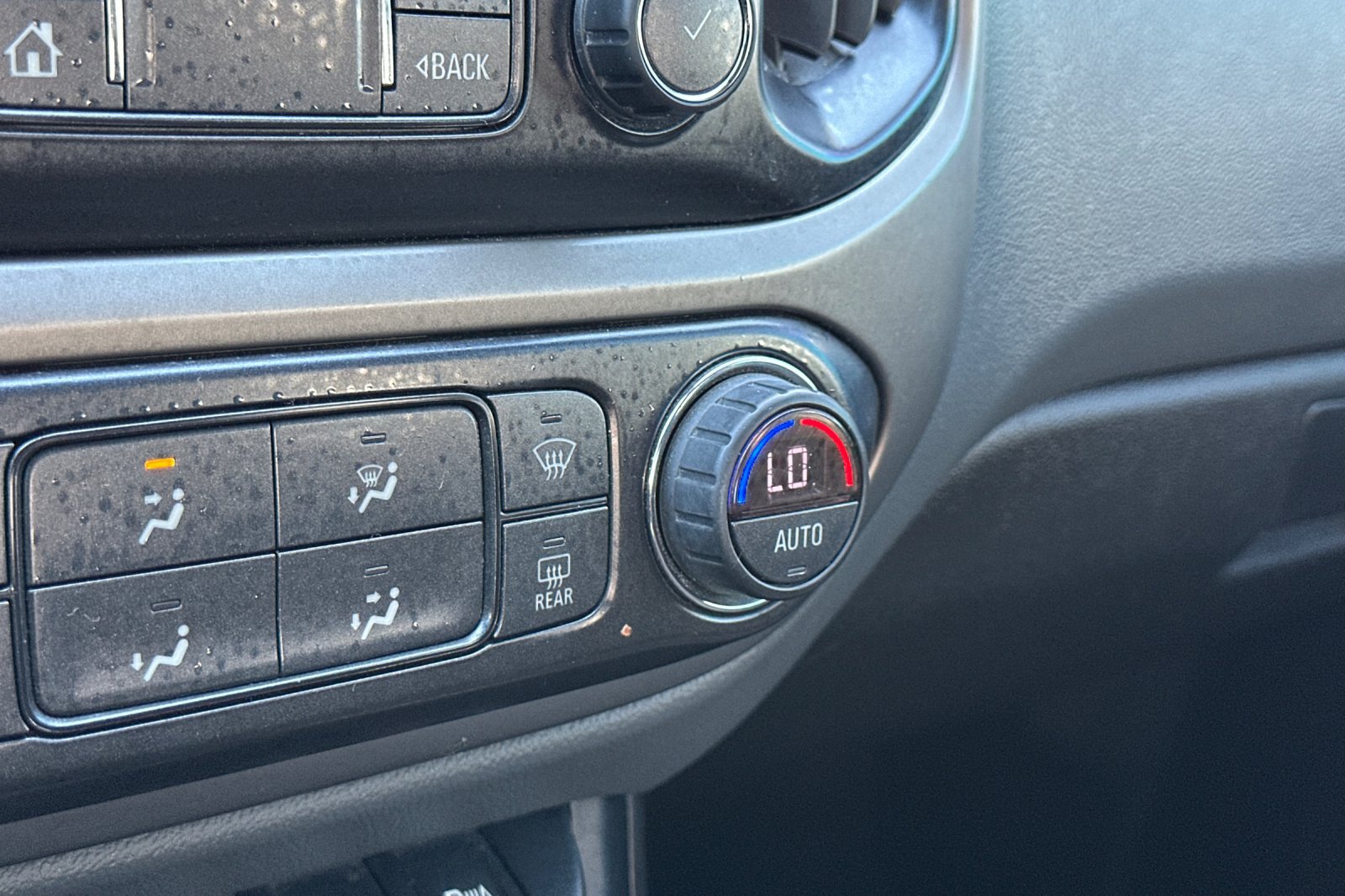 Used 2019 Chevrolet Colorado Z71 AWD/4WD image 29