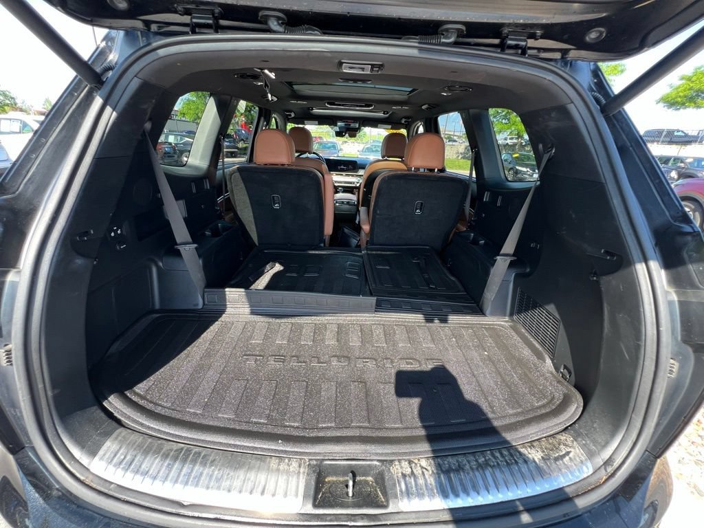 Used 2023 Kia Telluride AWD image 28