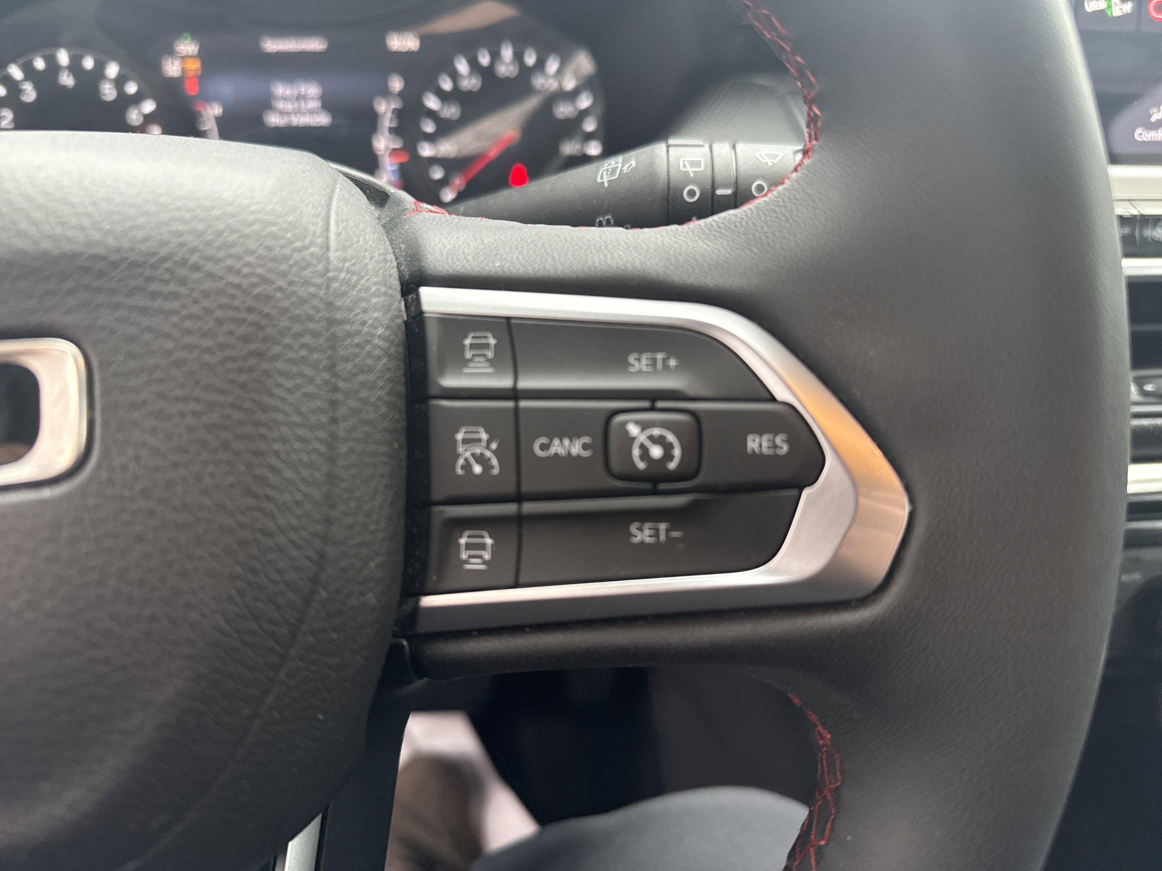 Used 2023 Jeep Compass Trailhawk w/ Trailhawk Convenience Group image 19