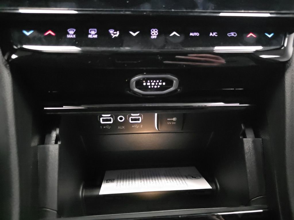 New 2026 Jeep Grand Cherokee L Limited w/ Limited Altitude Package image 24