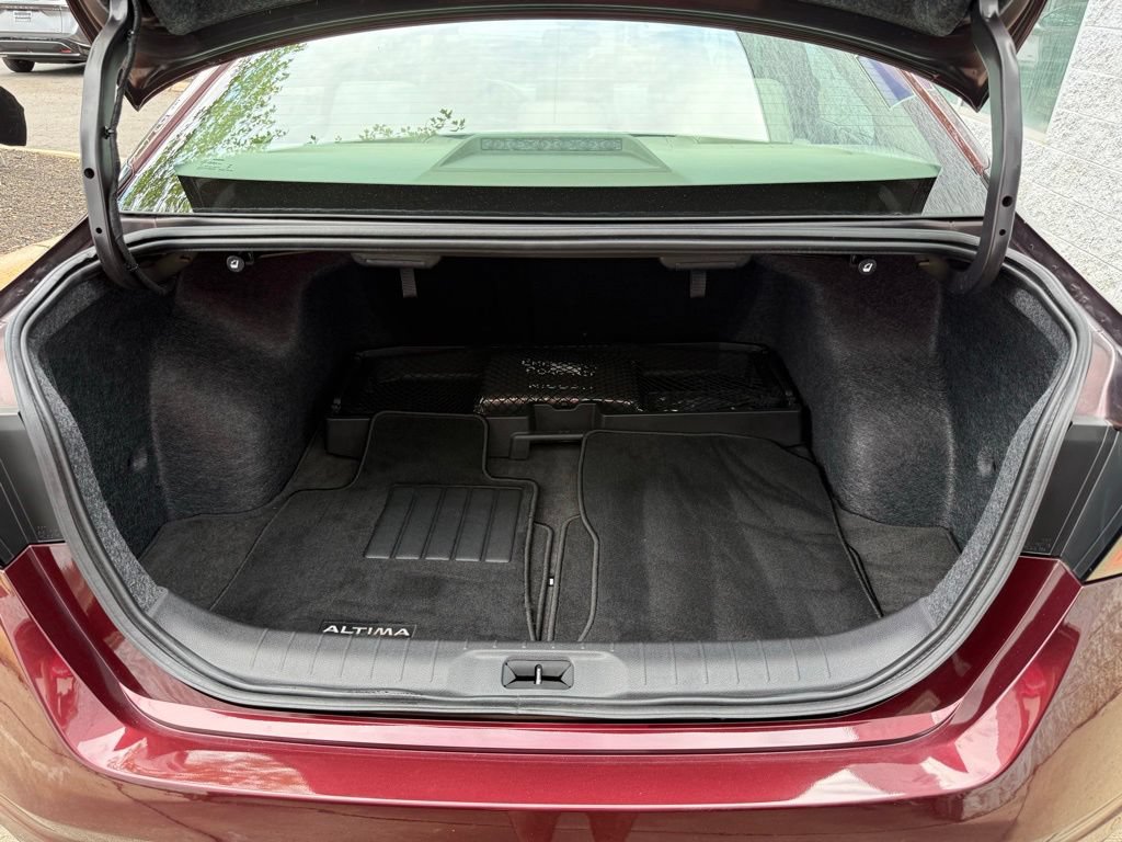 Used 2024 Nissan Altima 2.5 SL AWD/4WD image 18