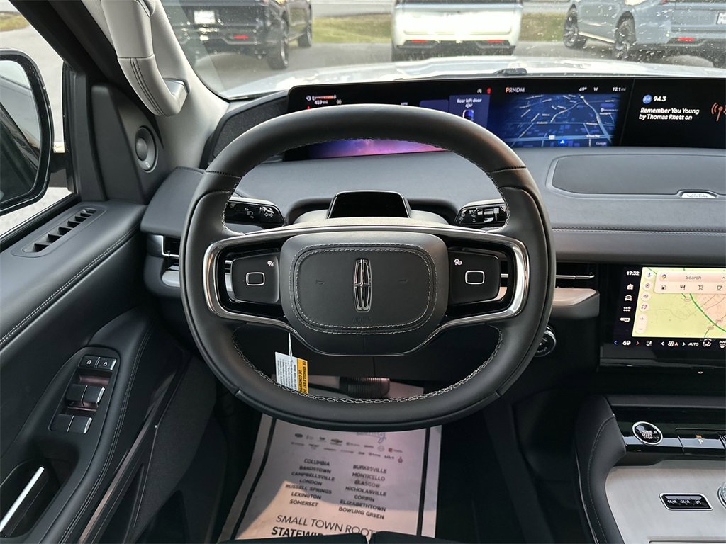 New 2025 Lincoln Navigator L Reserve image 14